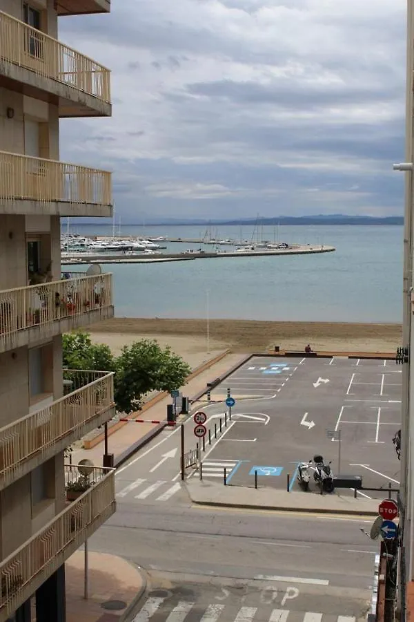 Apartaments Oller Centro Roses 0*,  Spain